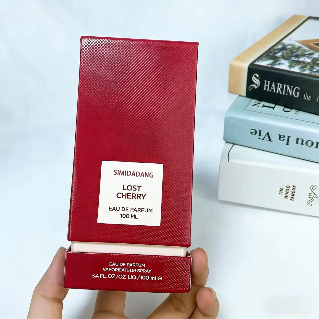 100ml Premium Woody Leather Unisex Eau de Parfum, Long Lasting Scent with Oud, Orange Blossom, Cherry, Rose & Vanilla — 100ml
